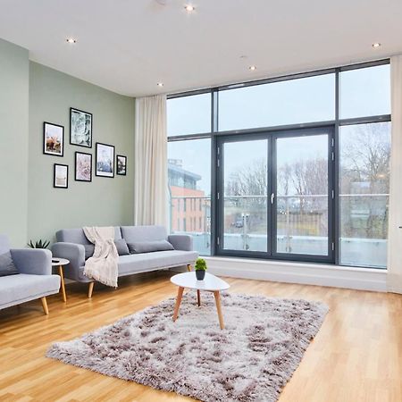 Large Duplex Penthouse - Parking Appartement Leeds  Buitenkant foto