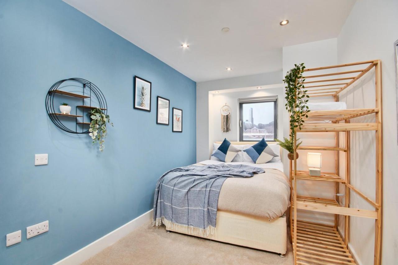 Large Duplex Penthouse - Parking Appartement Leeds  Buitenkant foto