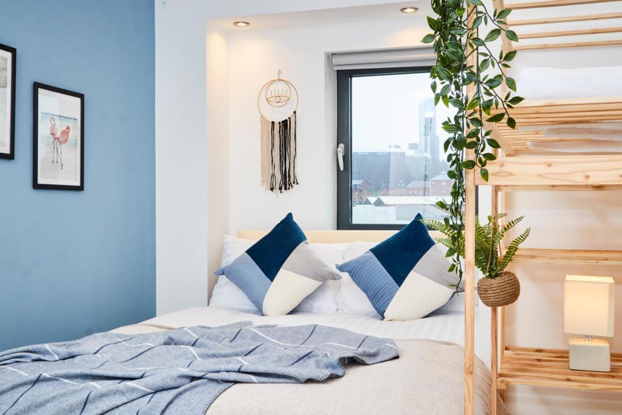 Large Duplex Penthouse - Parking Appartement Leeds  Buitenkant foto